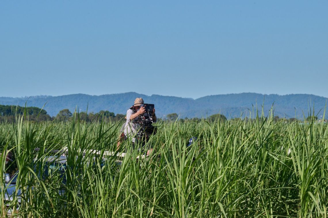 Irreverent_Ep01_100222_KSKEN_00009