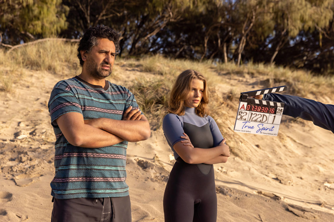 True Spirit. (L to R) Cliff Curtis as Ben Bryant and Teagan Croft as Jessica Watson on the set of True Spirit. Cr. Julian Panetta/Netflix © 2023