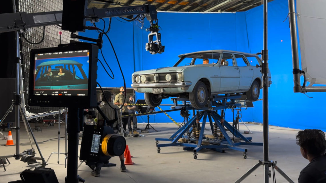 BoySwallowsUniverseS1_Netflix_FLYING_CAR BTS